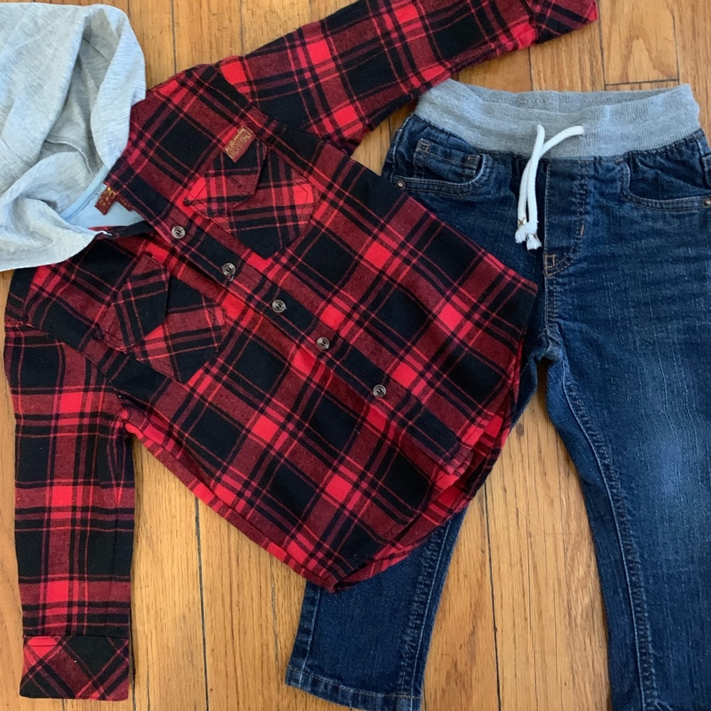 7 for all mankind top with hoodie and Cat and Jack denim pants 2T